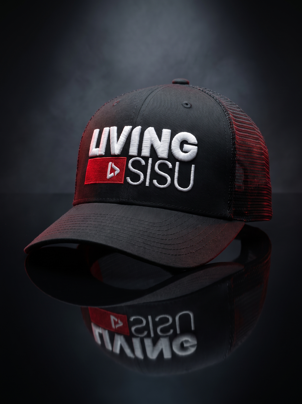 Living Sisu Black Hat