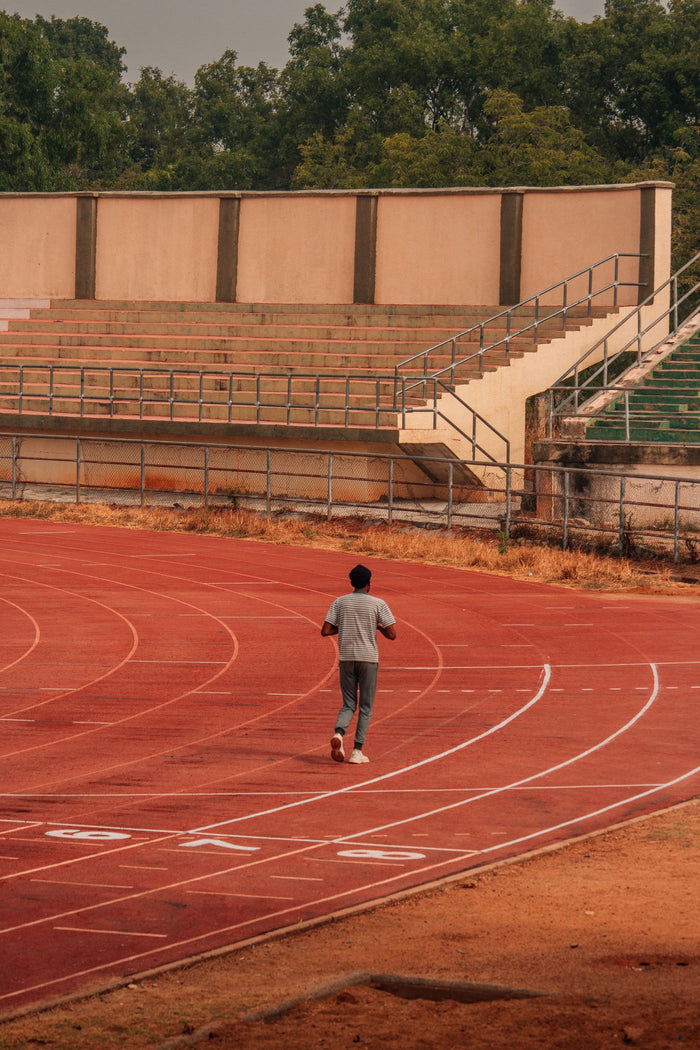 How to Stop Overthinking in Sports (And Just Play)